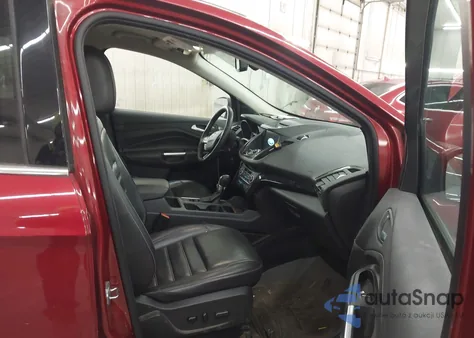 2017 Ford Escape Titanium z USA, uszkodzony, nr VIN 1FMCU9J91HUD59747